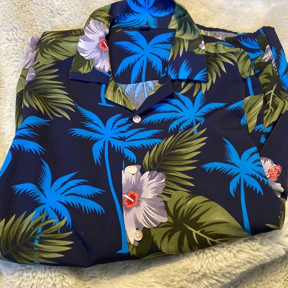 Men’s floral button up - Picture 7 of 7